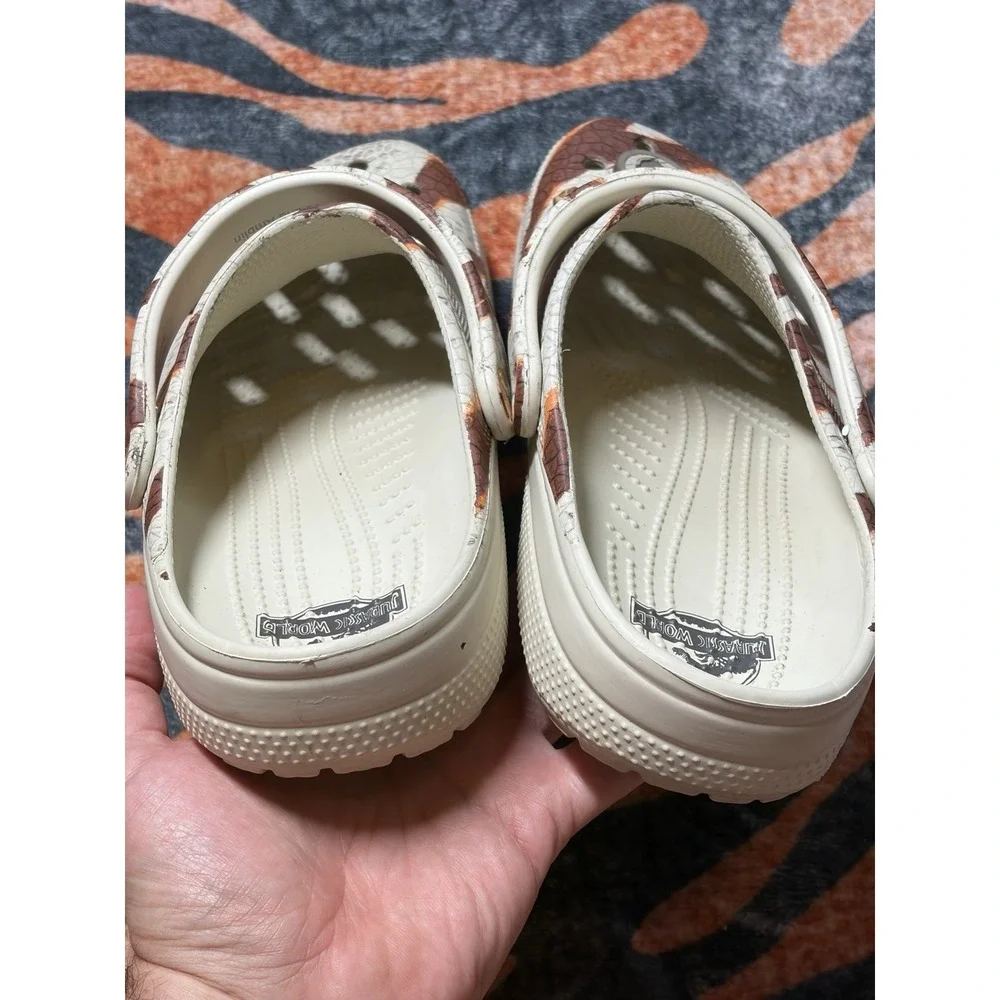 Crocs Jurassic World Classic Clog Shoes LIMITED EDITION Camo Men's 11 Jibbitz